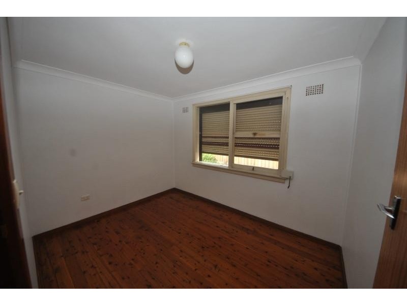 17 Lough Ave, Guildford NSW 2161