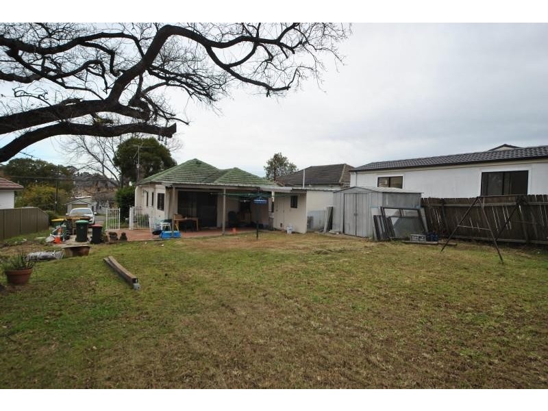 16 Fuller St, Chester Hill NSW 2162