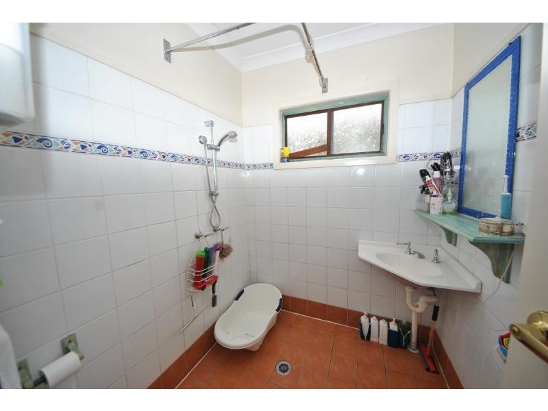 16 Fuller St, Chester Hill NSW 2162