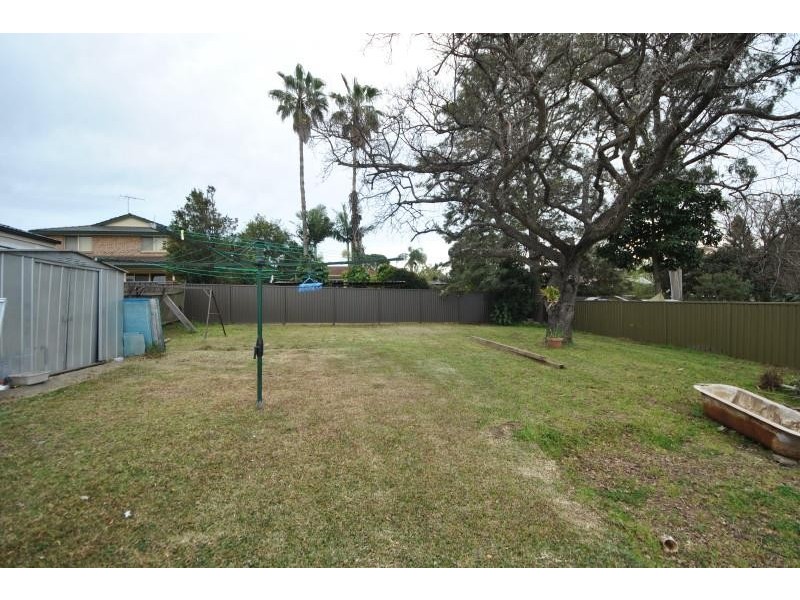 16 Fuller St, Chester Hill NSW 2162