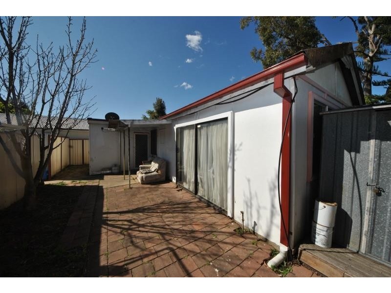 213 Hector St, Sefton NSW 2162