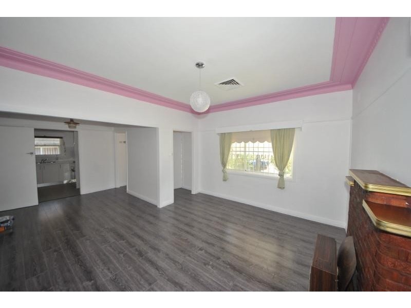 211 Cooper Road, Yagoona NSW 2199