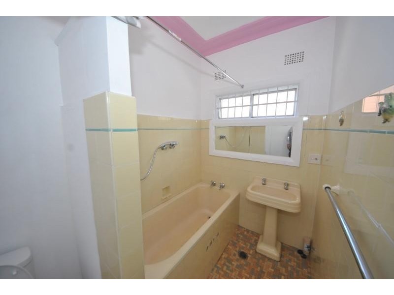 211 Cooper Road, Yagoona NSW 2199
