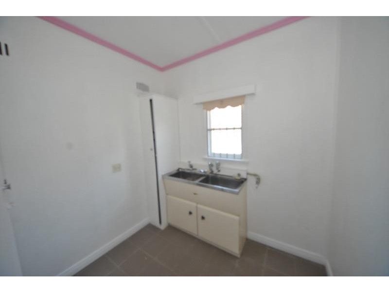 211 Cooper Road, Yagoona NSW 2199