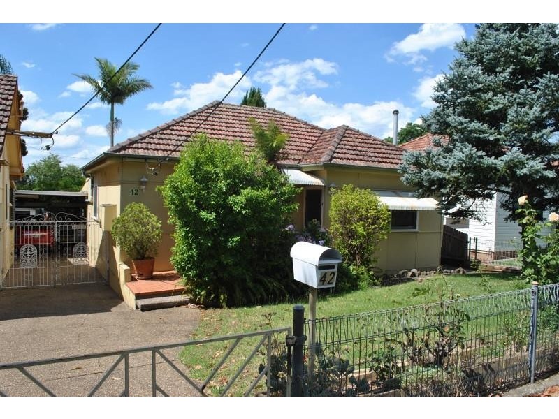 42 Merle St, Bass Hill NSW 2197