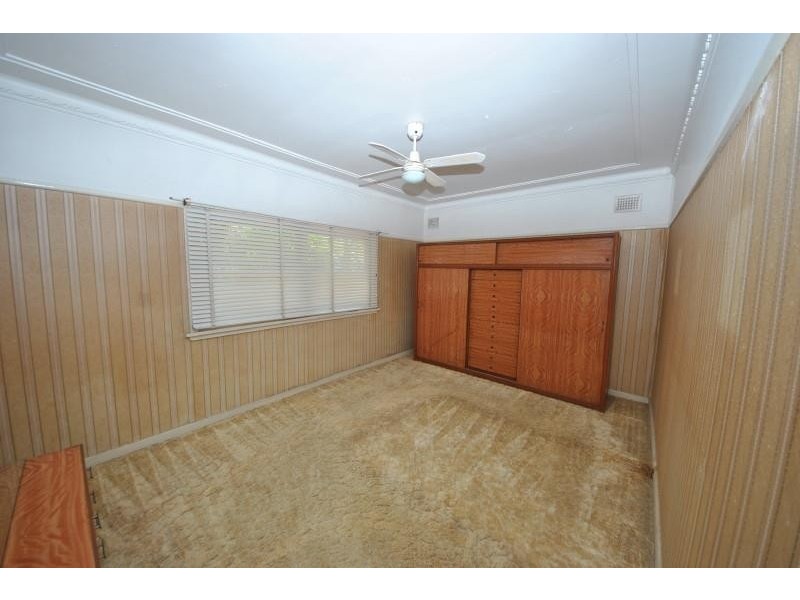 42 Merle St, Bass Hill NSW 2197