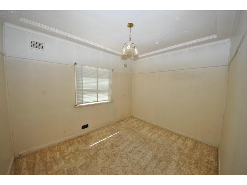 42 Merle St, Bass Hill NSW 2197