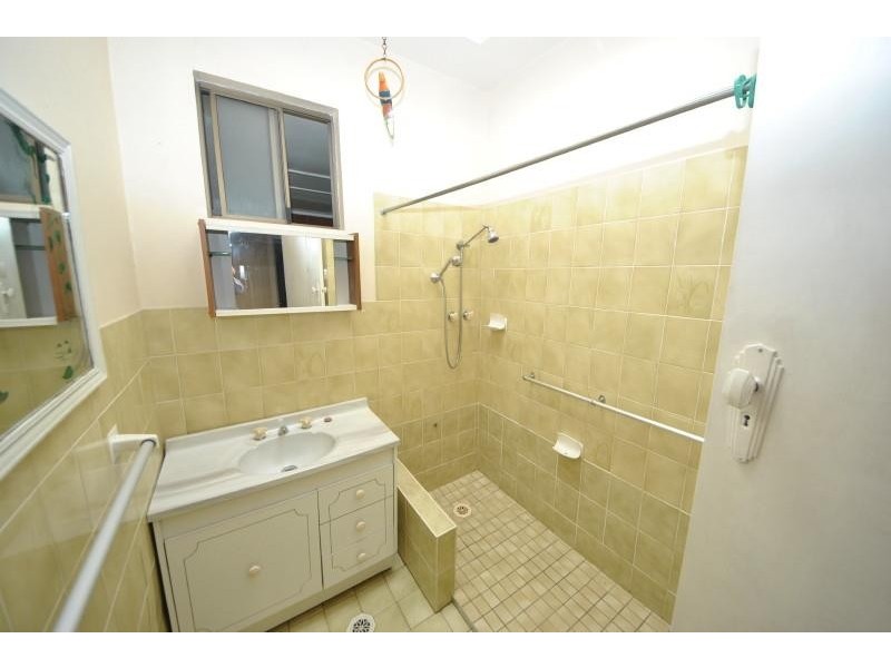 42 Merle St, Bass Hill NSW 2197