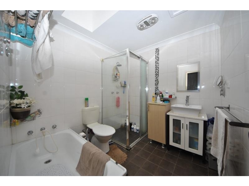 13/124 Gurney Rd, Chester Hill NSW 2162