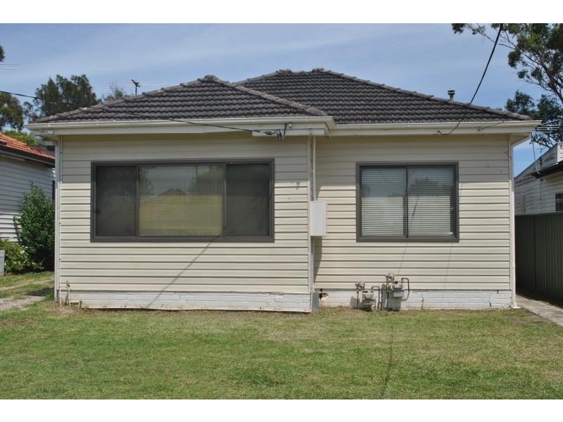 26 Dorothy St, Chester Hill NSW 2162