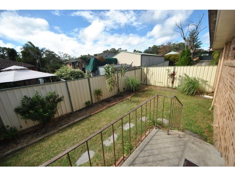 4/4 Bundy Cl, Macquarie Fields NSW 2564