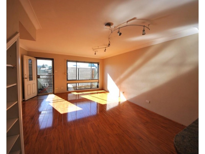 27/124 Gurney Road, Chester Hill NSW 2162