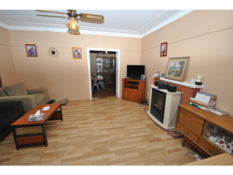 190 Virgil Ave, Chester Hill NSW 2162