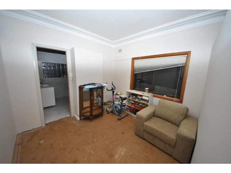 190 Virgil Ave, Chester Hill NSW 2162