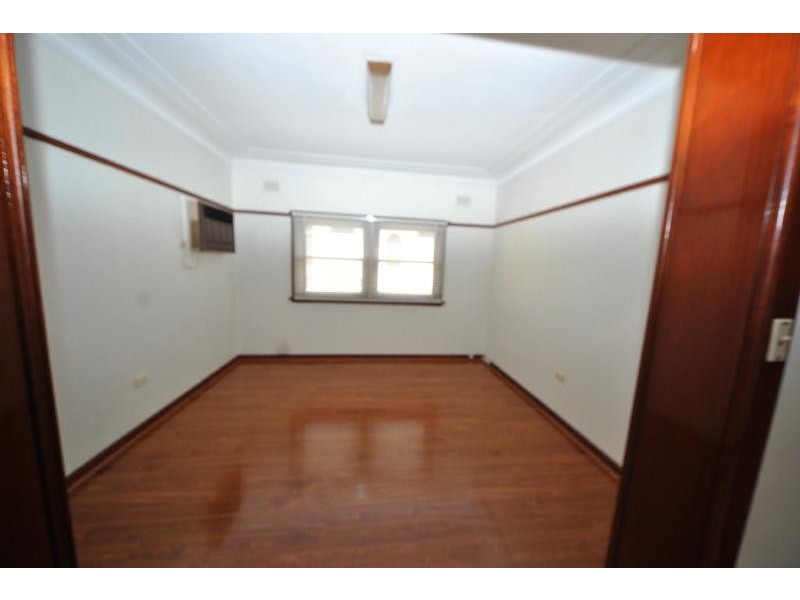 5 Stephenson St, Birrong NSW 2143