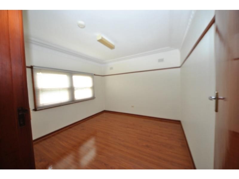 5 Stephenson St, Birrong NSW 2143