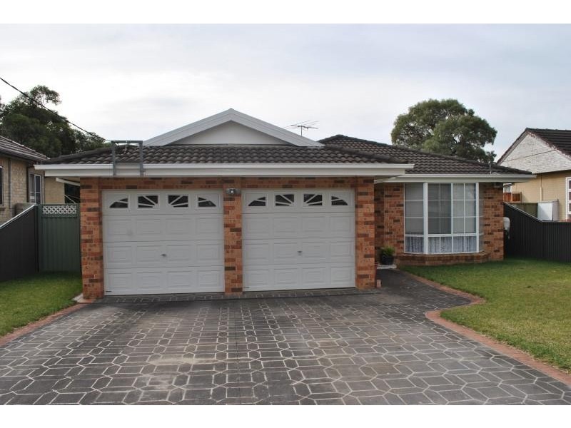 38 Chifley Ave, Sefton NSW 2162