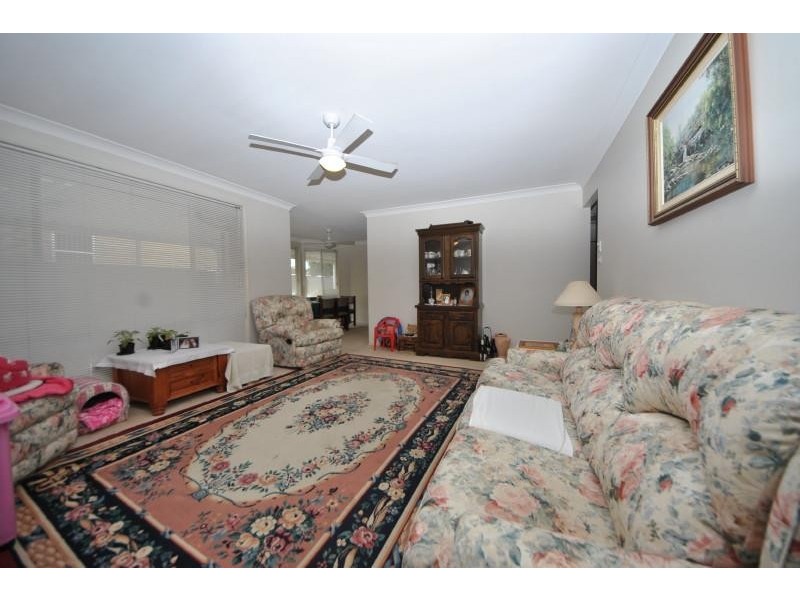 38 Chifley Ave, Sefton NSW 2162