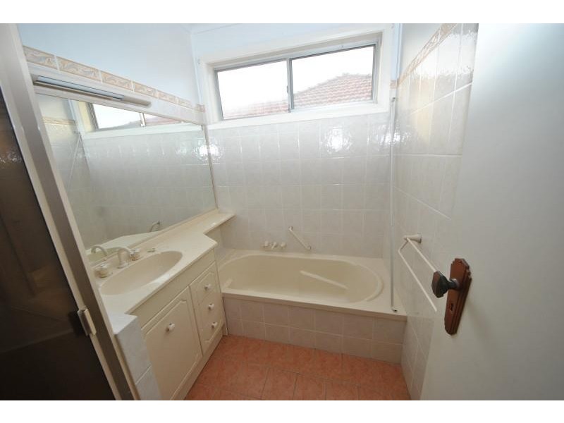 25 Wingara St, Chester Hill NSW 2162