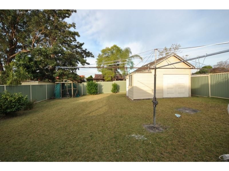 25 Wingara St, Chester Hill NSW 2162