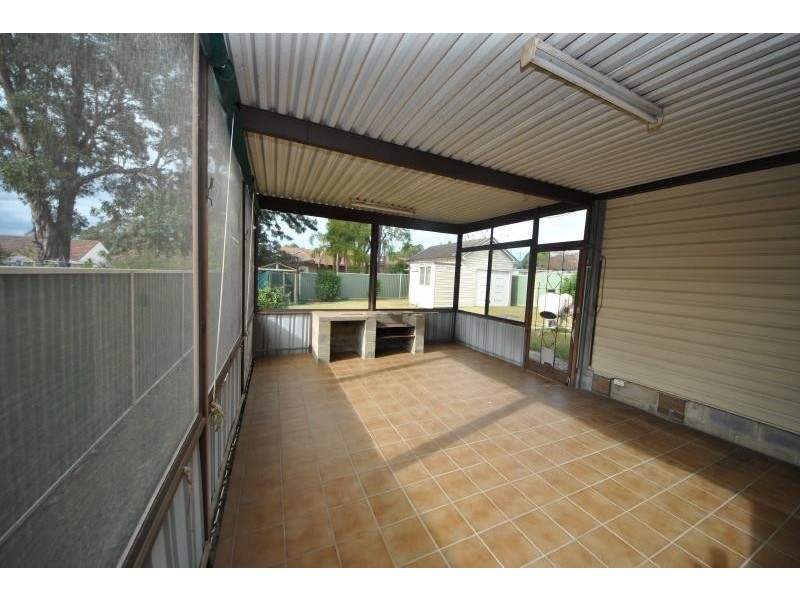 25 Wingara St, Chester Hill NSW 2162