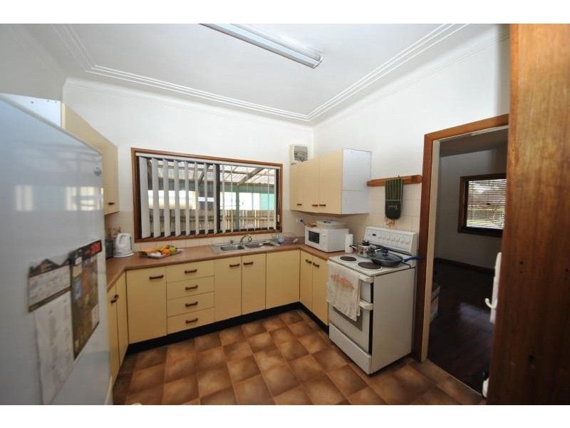 87 Robertson Rd, Bass Hill NSW 2197