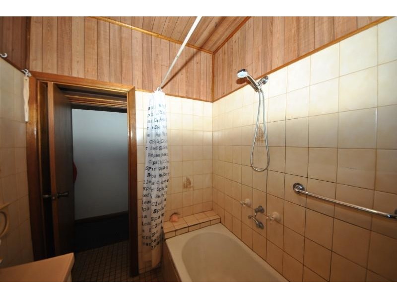 87 Robertson Rd, Bass Hill NSW 2197