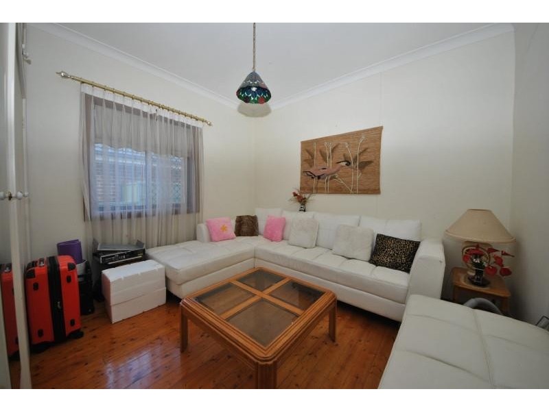 62 Campbell Hill  Rd, Chester Hill NSW 2162