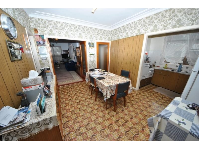 8 Roosevelt Ave, Sefton NSW 2162