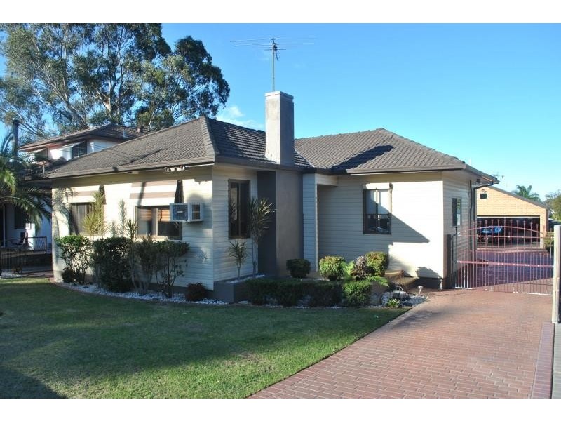 3 Dorothy St, Chester Hill NSW 2162 L H Brown Chester Hill/Yagoona Sold