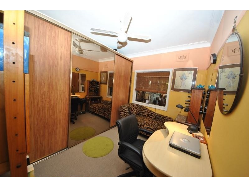 10 Biara  St, Chester Hill NSW 2162