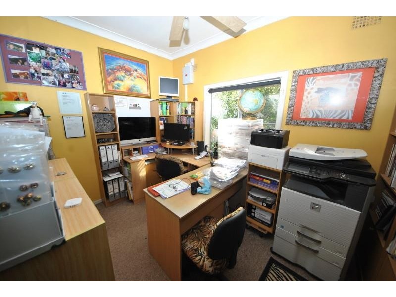 10 Biara  St, Chester Hill NSW 2162