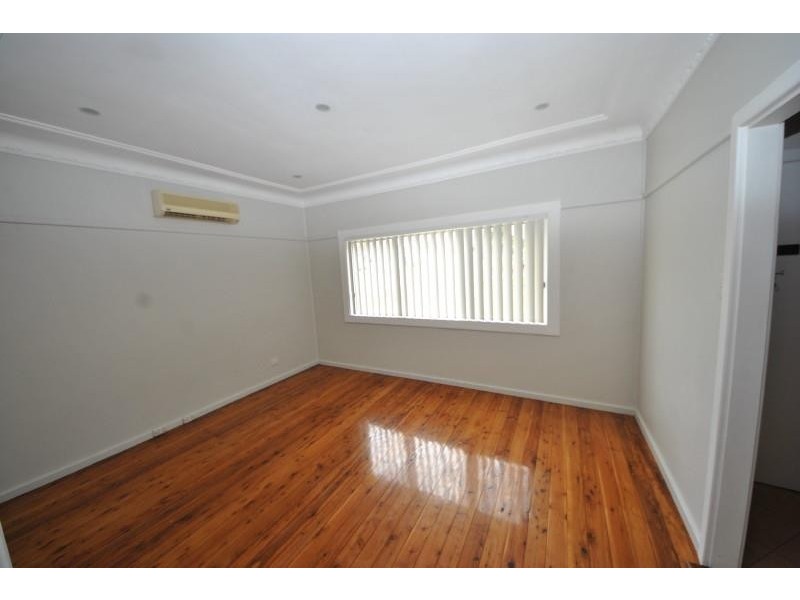 23 Fuller St, Chester Hill NSW 2162