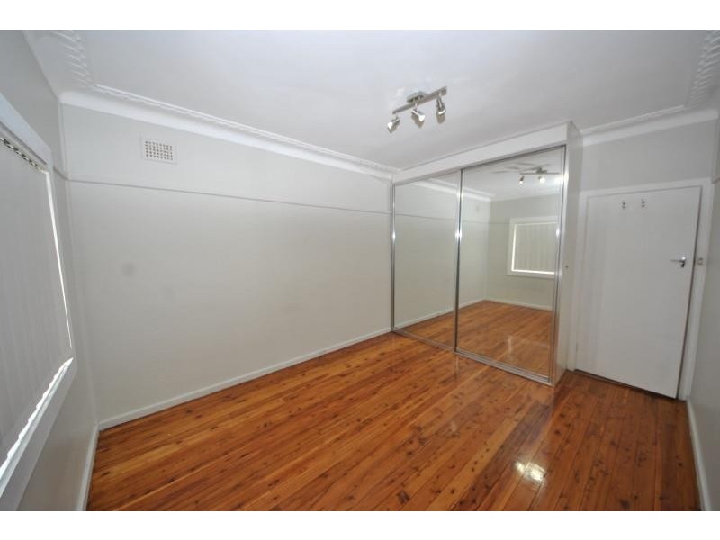 23 Fuller St, Chester Hill NSW 2162