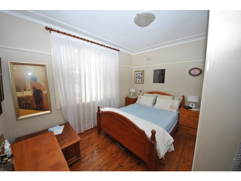 39 The Avenue Ave, Yagoona NSW 2199
