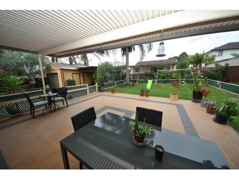 39 The Avenue Ave, Yagoona NSW 2199