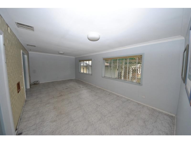 90  Jocelyn  St, Chester Hill NSW 2162