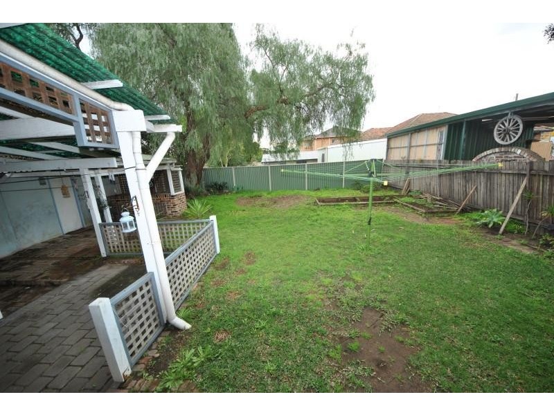 90  Jocelyn  St, Chester Hill NSW 2162
