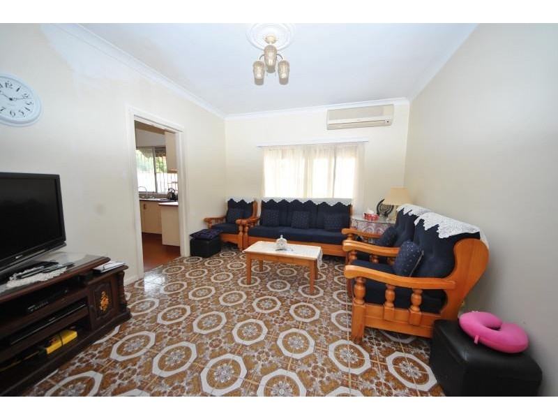 73 Hood St, Yagoona NSW 2199