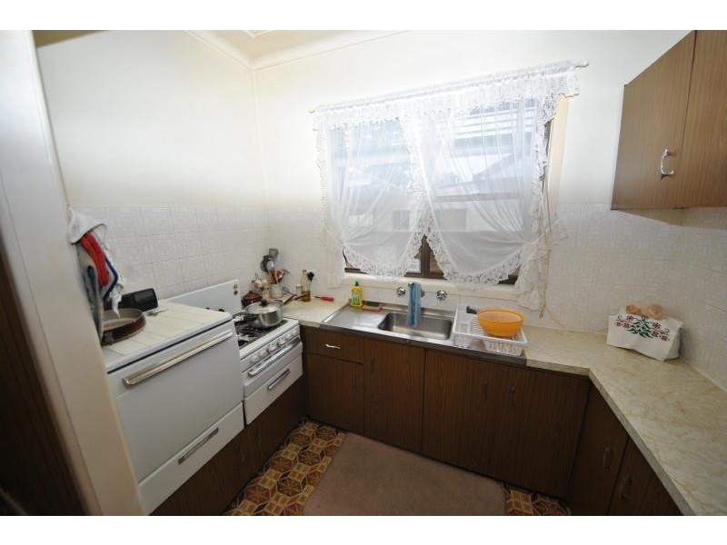 8 Roosevelt Ave, Sefton NSW 2162