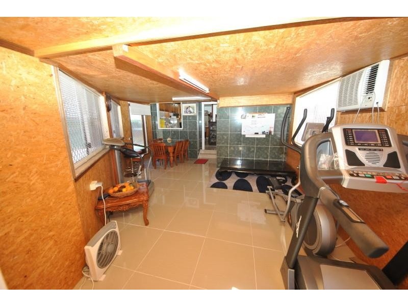 4 Mcclelland St, Chester Hill NSW 2162