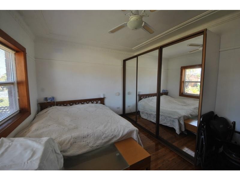 4 Mcclelland St, Chester Hill NSW 2162