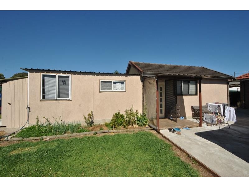 4 Mcclelland St, Chester Hill NSW 2162