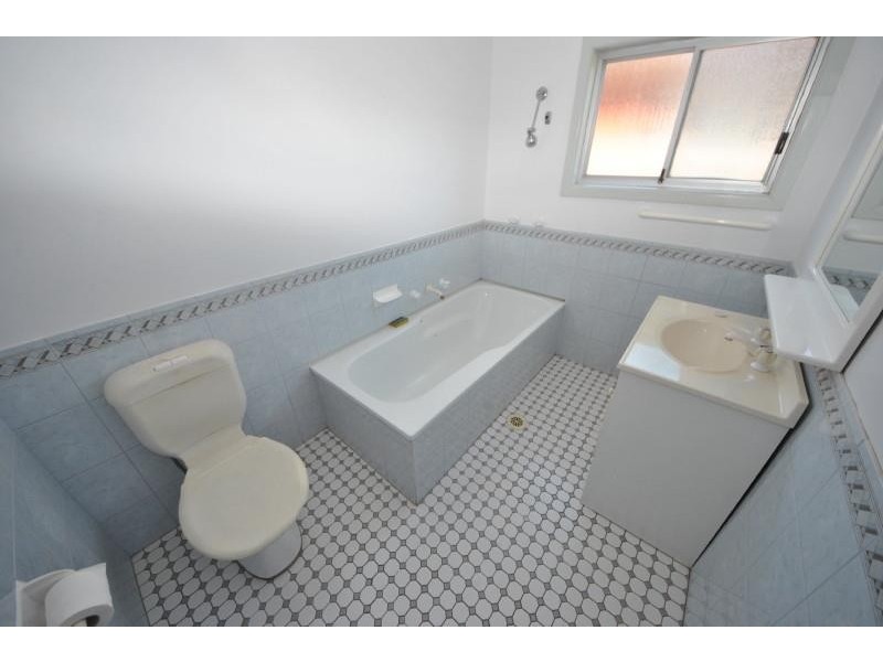 52 Mcclelland St, Chester Hill NSW 2162