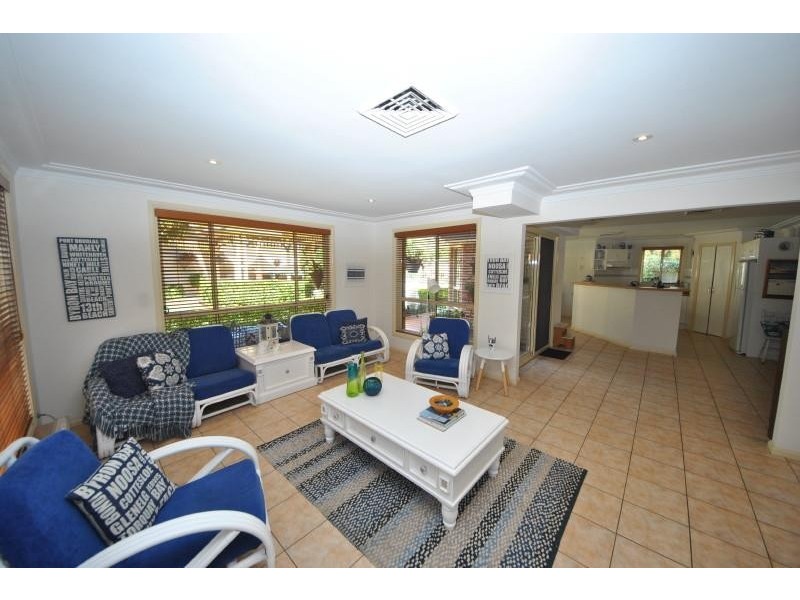 10 Torch St, Voyager Point NSW 2172