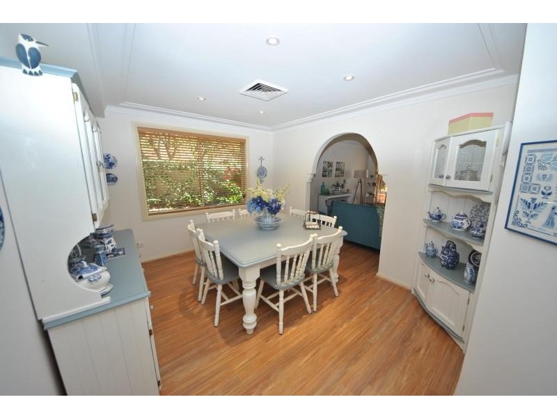 10 Torch St, Voyager Point NSW 2172