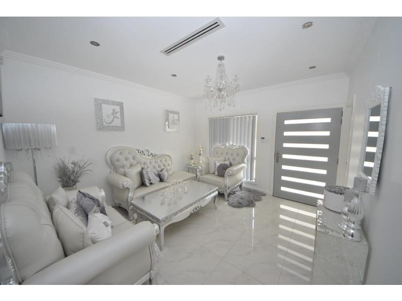 44 Orchard Rd, Bass Hill NSW 2197