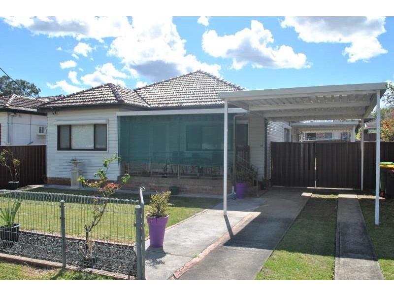 83 The Avenue -, Bankstown NSW 2200