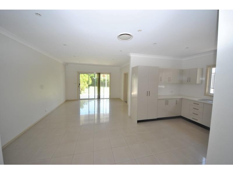 28 Esme  Ave, Chester Hill NSW 2162