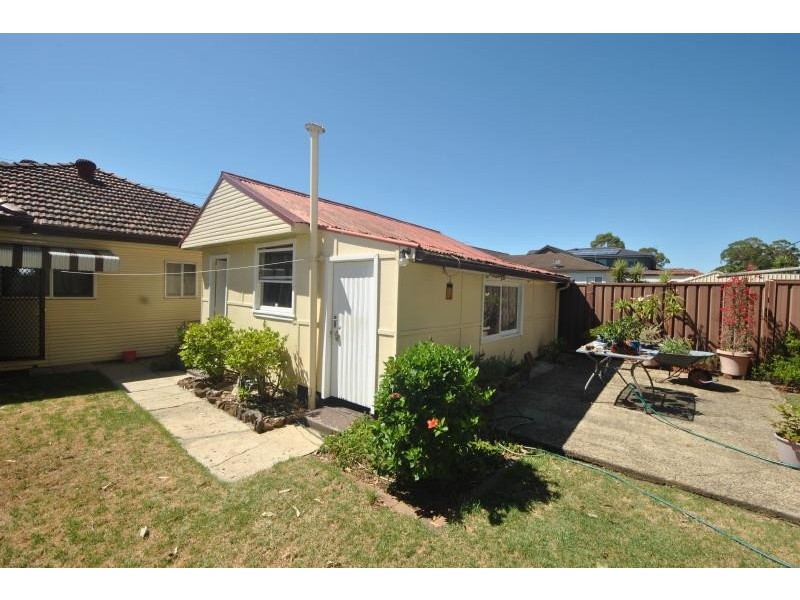 46 Australia  St, Bass Hill NSW 2197
